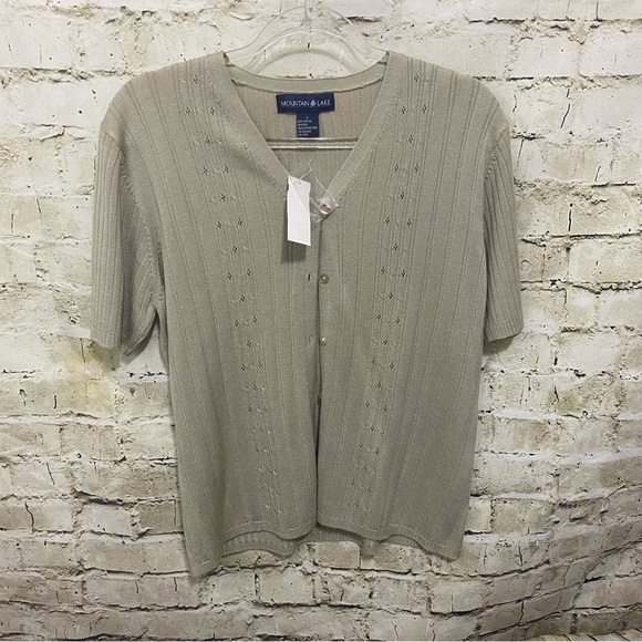 NWT Mountain Lake Beige Knit Short Sleeve Cardigan - Picture 1 of 4